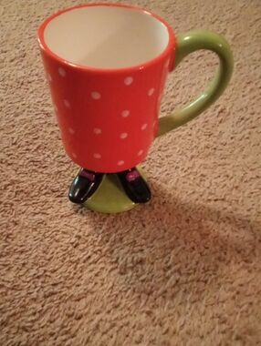Mesa Polka Dot Ceramic Mug with Green Handle and Novelty Base